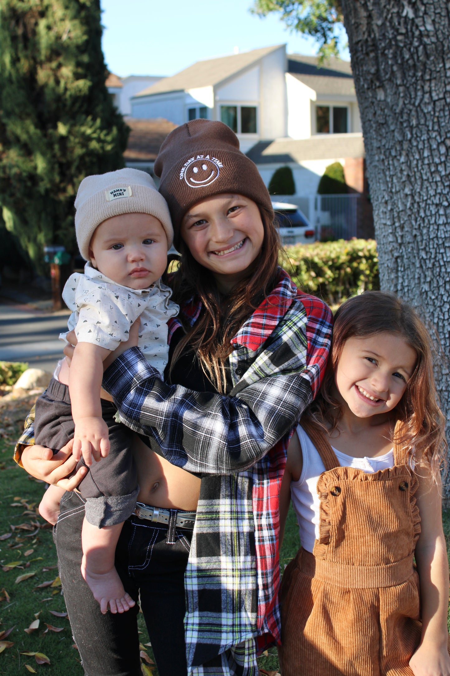 Smiley / One day brown beanie